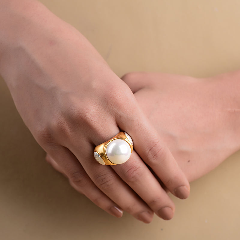 Elegant Pearl Flower Style Ring (Golden) - Modi Pearls Elegant Pearl Flower  Style Ring (Golden)